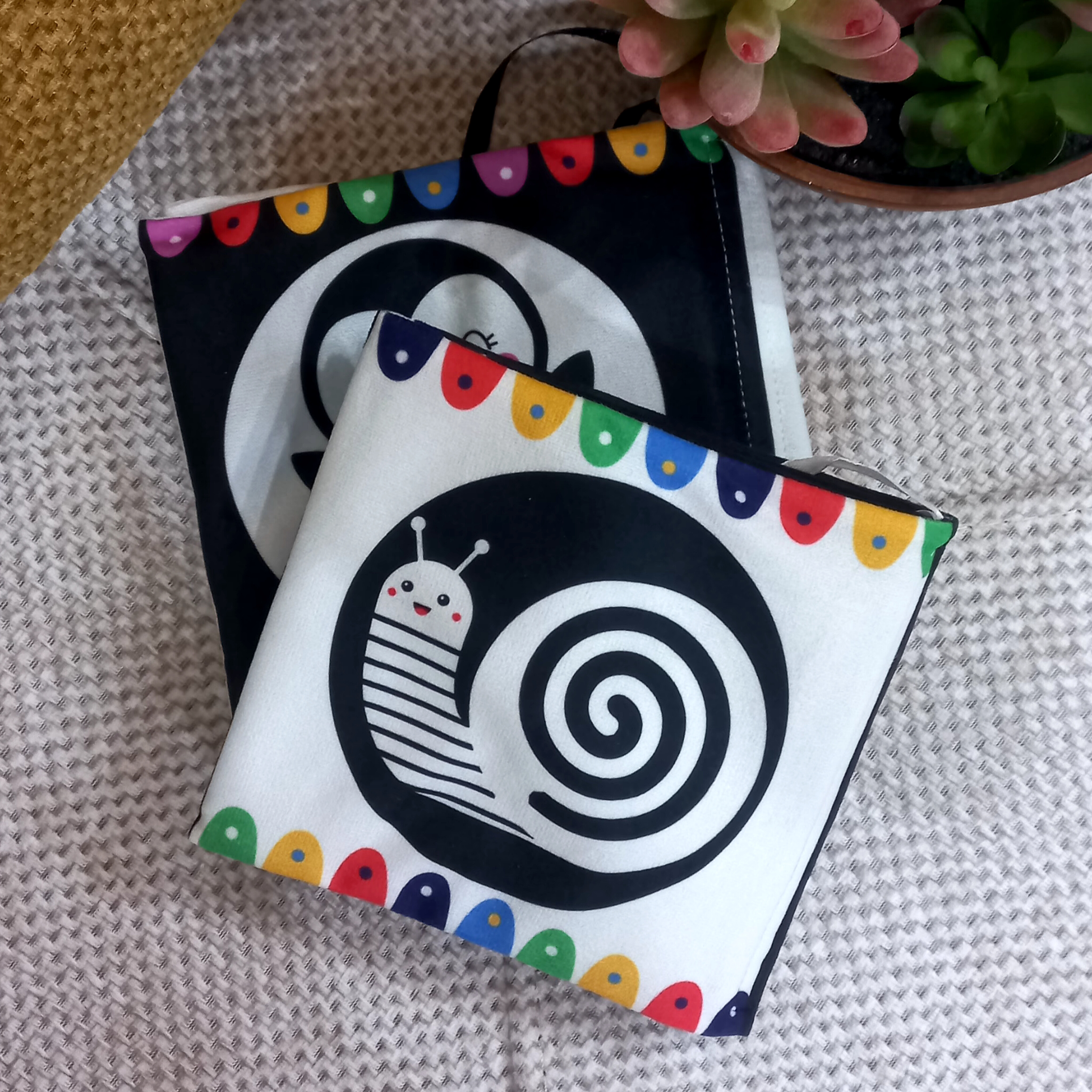کتاب پارچه ای سیاه سفید نوزاد