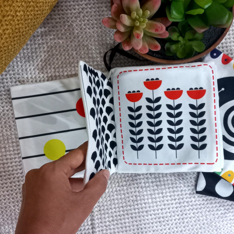 کتاب پارچه ای سیاه سفید نوزاد
